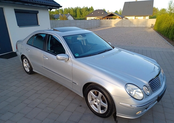 Mercedes-Benz Klasa E cena 25999 przebieg: 201650, rok produkcji 2005 z Radom małe 172